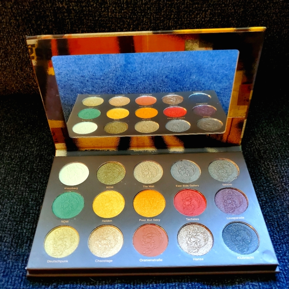 Nomad Underground Berlin Eyeshadow Palette
